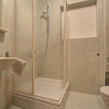 Poljice Centar * ياهورينا