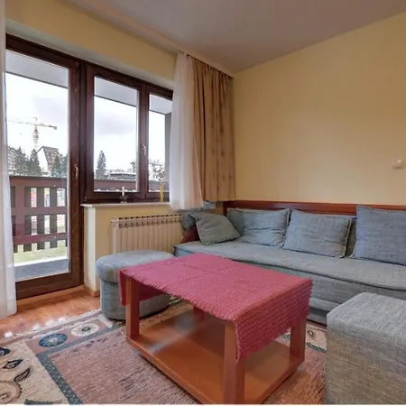 Poljice Centar * ياهورينا